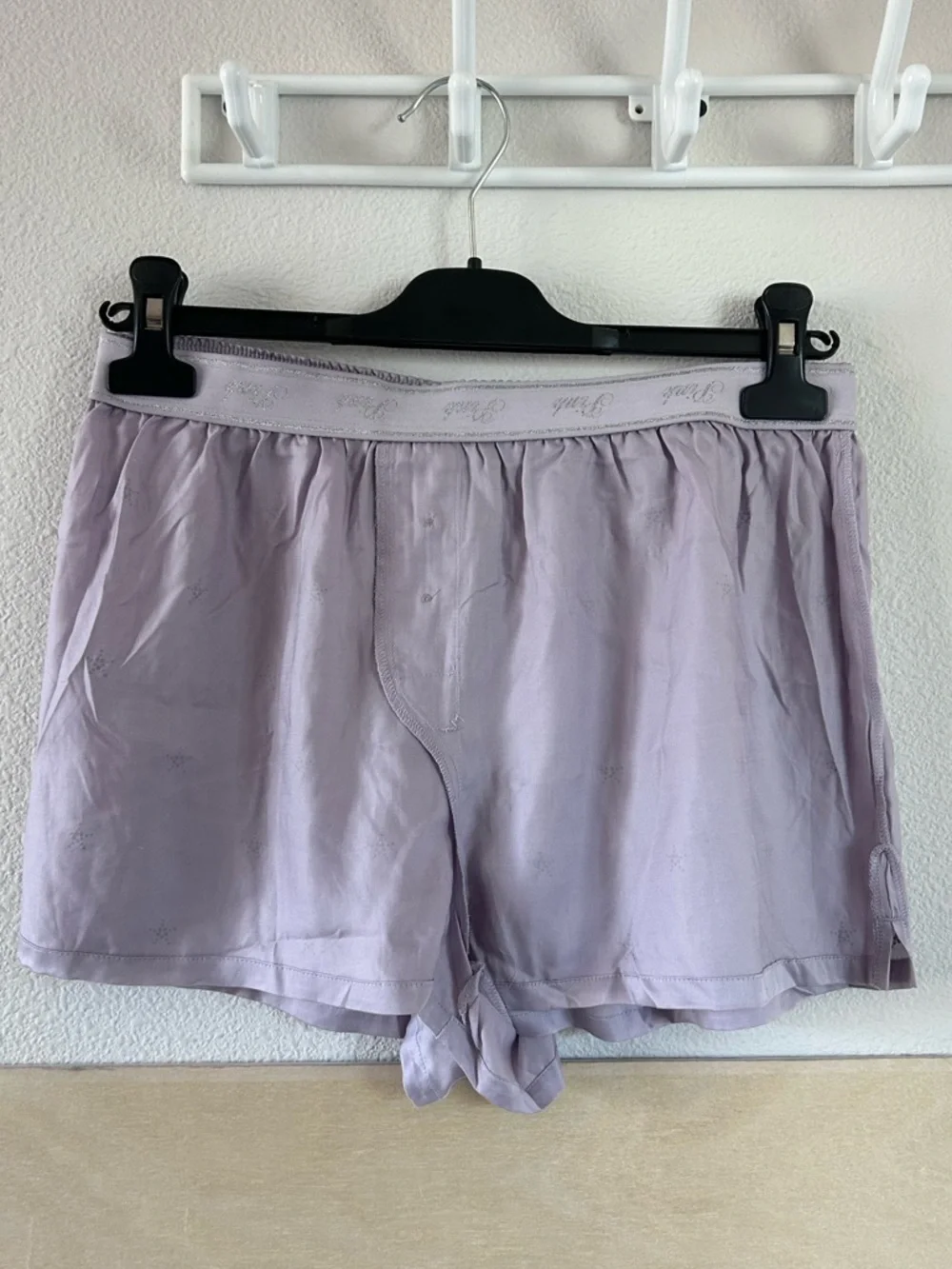 PINK Victoria’s Secret Silky Sleep Boxy PJ Shorts Spring Violet Foil Sz S Comfy